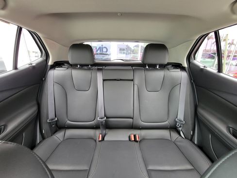 Used 2024 Buick Encore GX Sport Touring w/ Experience Buick Package FWD image 15
