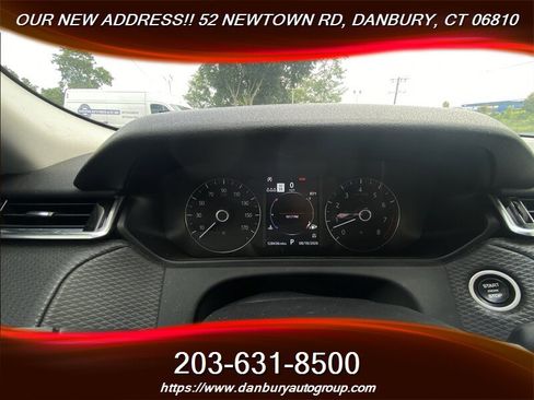 Used 2019 Land Rover Range Rover Velar S AWD/4WD image 11