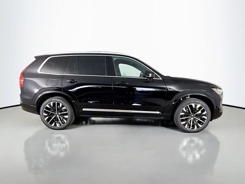 New 2026 Volvo XC90 T8 Ultra w/ Protection Package image 8