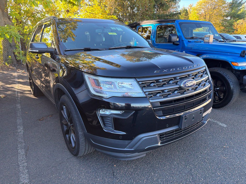 Used 2019 Ford Explorer XLT w/ Equipment Group 202A AWD/4WD image 5