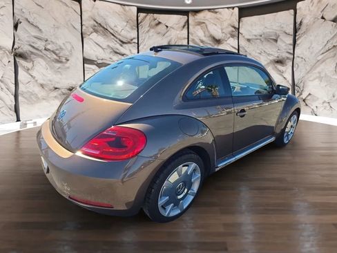 Used 2013 Volkswagen Beetle 2.5 image 6