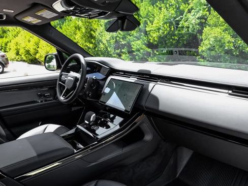 New 2026 Land Rover Range Rover Sport Dynamic SE AWD/4WD image 19