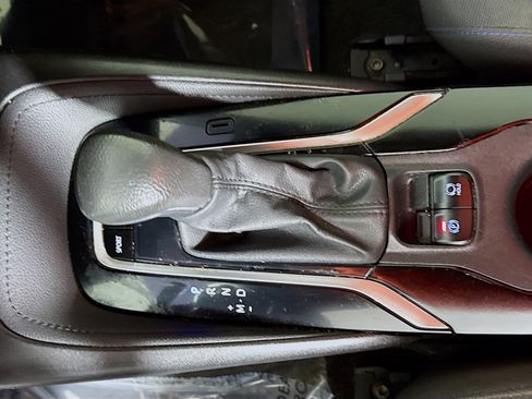 Used 2020 Toyota Corolla SE image 20