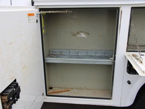 Used 2012 Ford F250 XL w/ Skid Plate Pkg image 6