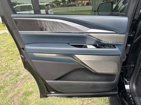Certified 2025 Cadillac Escalade IQ Luxury 2 w/ LPO, Premium Carpet Package AWD/4WD image 11