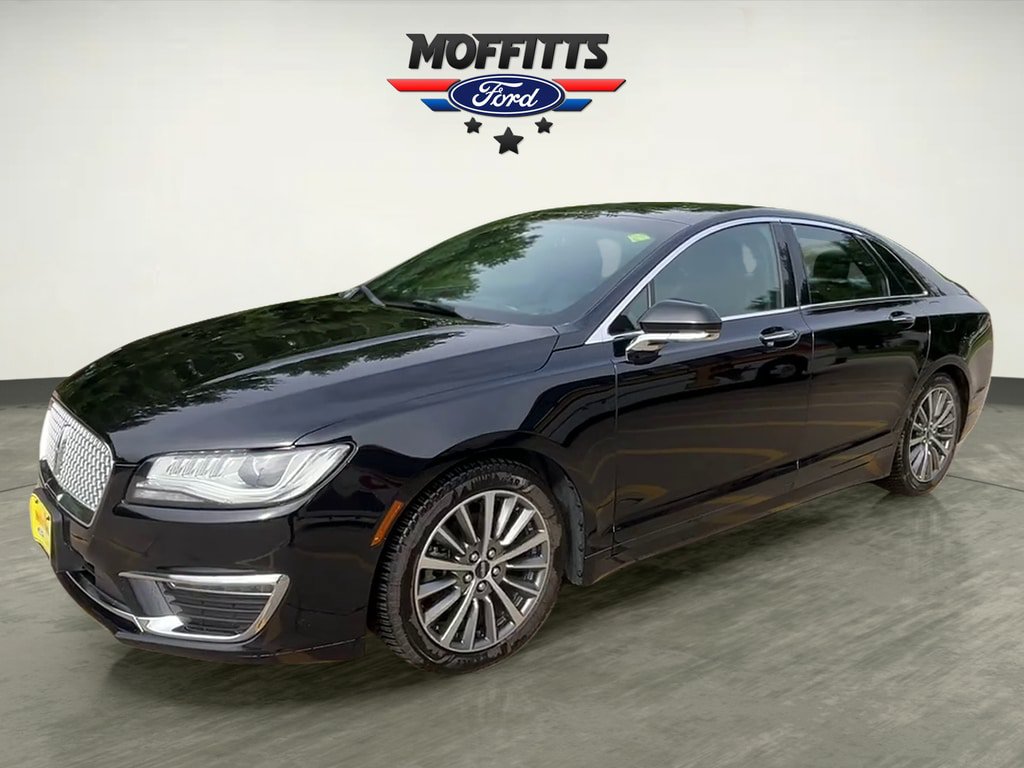 Used 2017 Lincoln MKZ Premiere FWD image 1