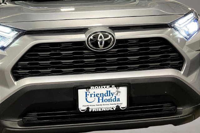 Used 2022 Toyota RAV4 XLE AWD/4WD image 34