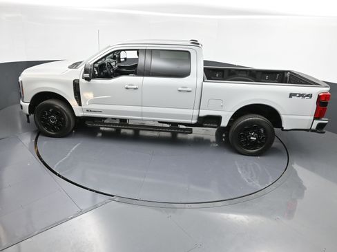 Used 2025 Ford F250 Lariat w/ Black Appearance Package image 33