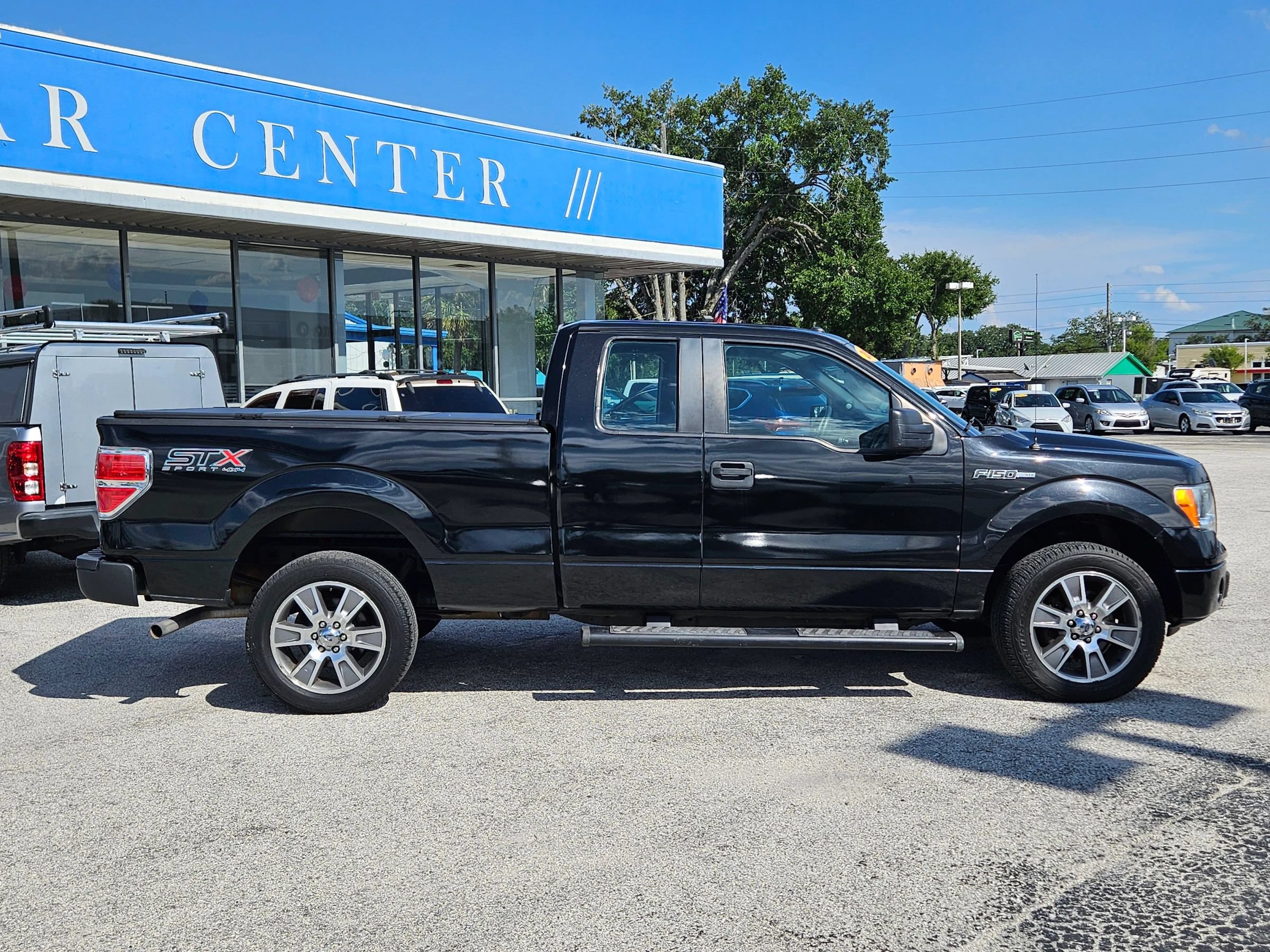 Used 2014 Ford F150 STX w/ Equipment Group 201A Mid AWD/4WD image 8
