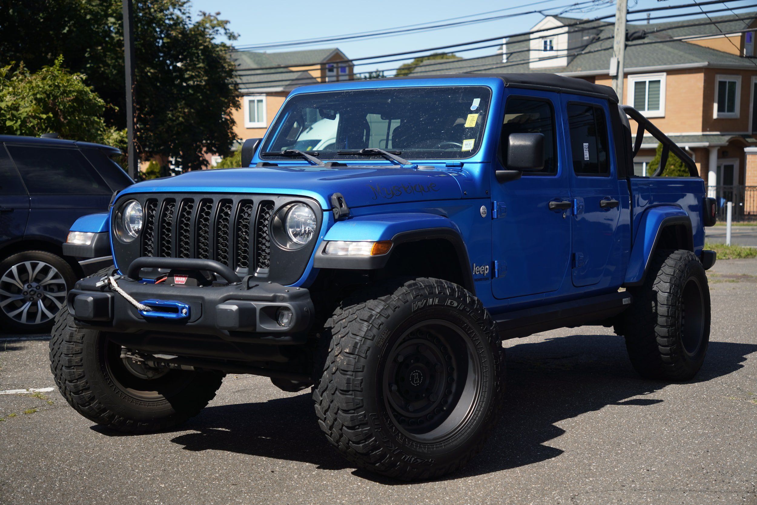 Used 2021 Jeep Gladiator Overland w/ Trailer Tow Package AWD/4WD image 2