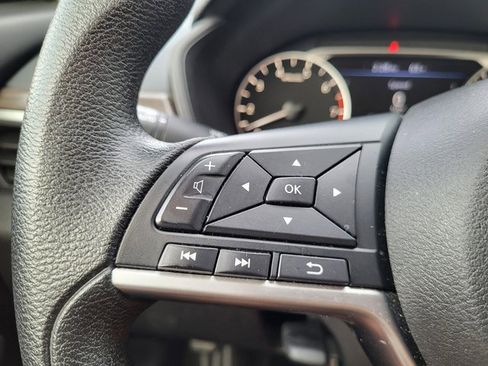 Used 2024 Nissan Altima 2.5 SV image 21