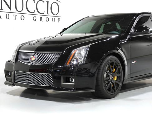 Used 2011 Cadillac CTS V image 6