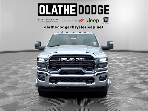 New 2026 RAM 3500 Big Horn AWD/4WD image 29