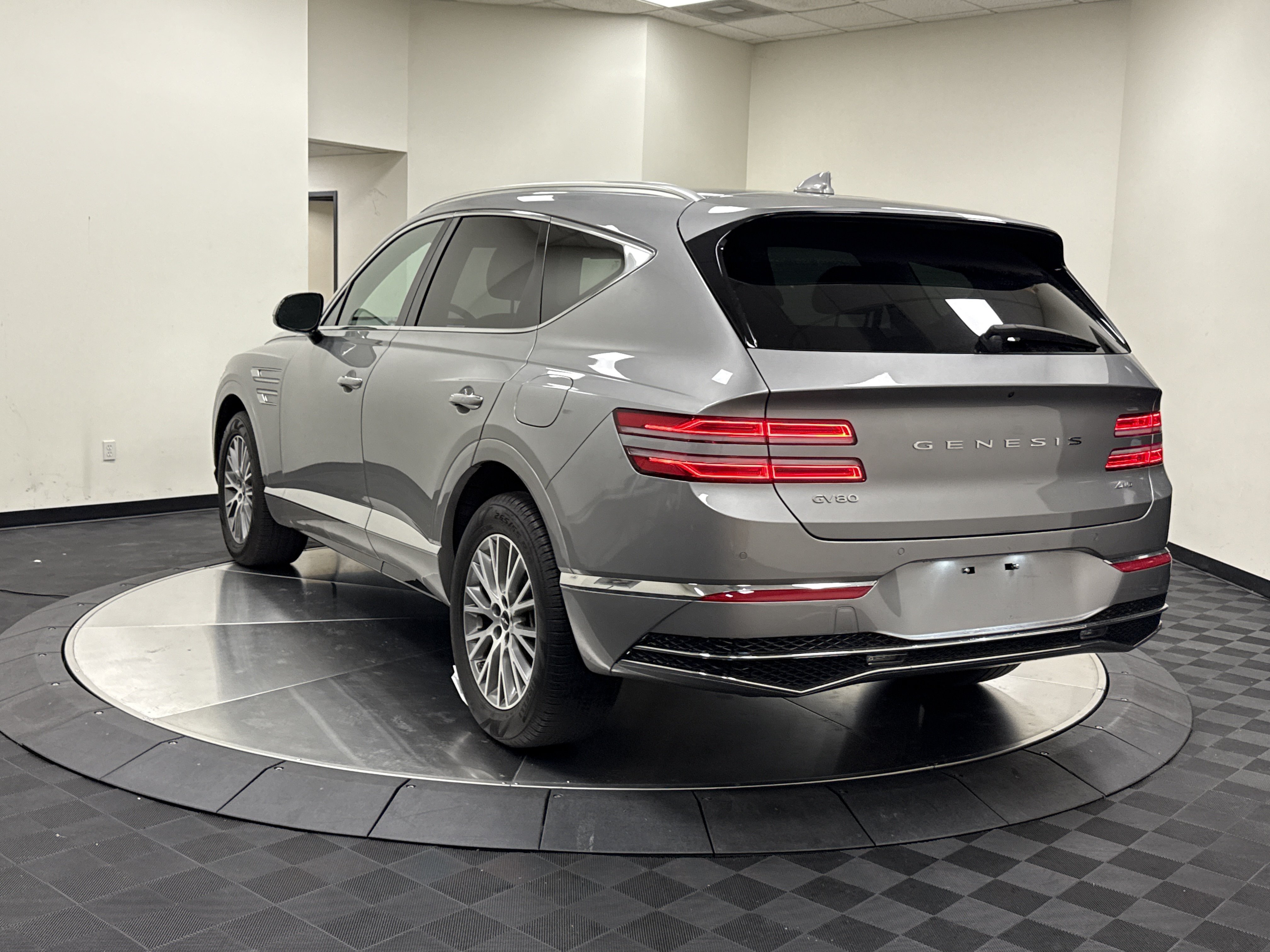 Used 2026 Genesis GV80 2.5T AWD/4WD image 5