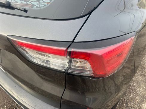 Used 2020 Ford Escape S image 22