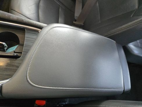 Used 2019 Buick Enclave Essence w/ Trailering Package, 5000 lbs. image 32