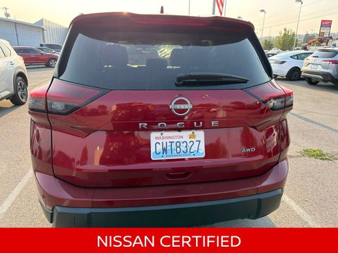 Certified 2025 Nissan Rogue SV AWD/4WD image 12