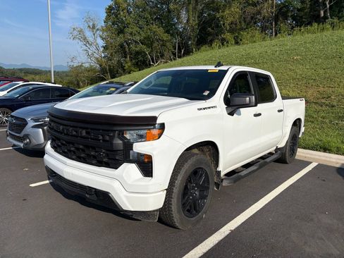 Used 2024 Chevrolet Silverado 1500 Custom w/ Turbomax Blackout Package AWD/4WD image 3