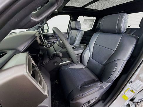 New 2026 Toyota Tundra Platinum AWD/4WD image 11