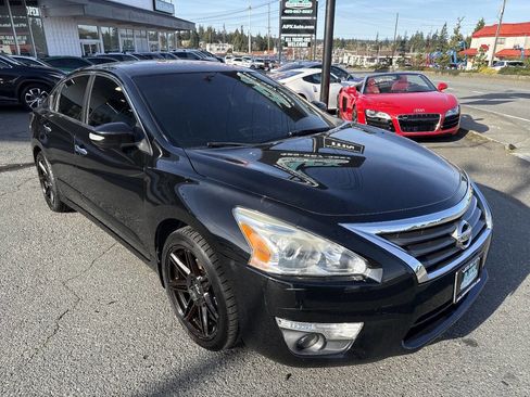 Used 2014 Nissan Altima 3.5 SL w/ Technology Package image 9