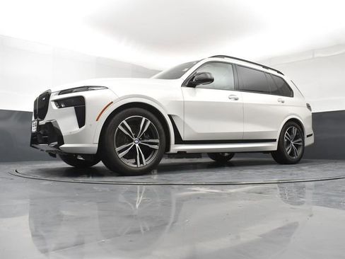 Used 2023 BMW X7 M60i w/ Executive Package AWD/4WD image 21