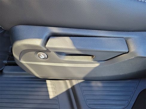 Certified 2025 Honda Pilot EX-L image 19