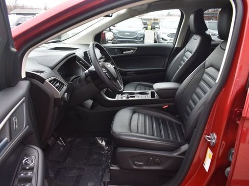 Used 2024 Ford Edge SEL w/ Convenience Package image 17