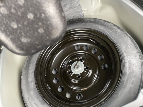 Used 2025 Subaru Outback Premium image 20