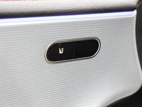 Used 2022 Mercedes-Benz CLA 250 image 36
