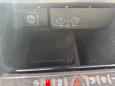 Used 2022 Jeep Wagoneer Series II AWD/4WD image 21