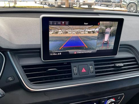 Used 2020 Audi Q5 Prestige image 25