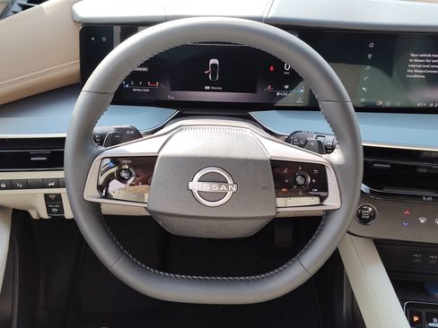 New 2026 Nissan Murano Platinum image 8