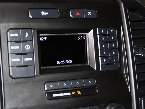 Used 2018 Ford F150 XL w/ Trailer Tow Package w/101A image 39