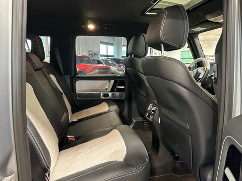 Used 2023 Mercedes-Benz G 550 image 38