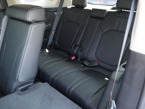 Used 2025 Honda Pilot Elite image 20