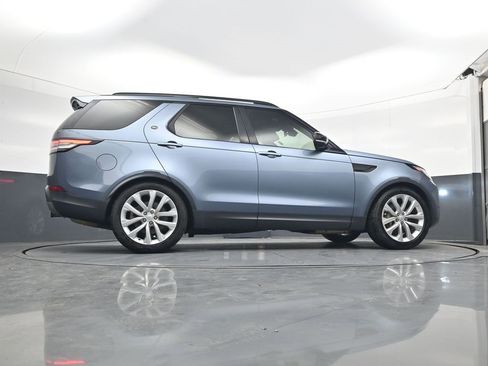 Used 2018 Land Rover Discovery SE image 22