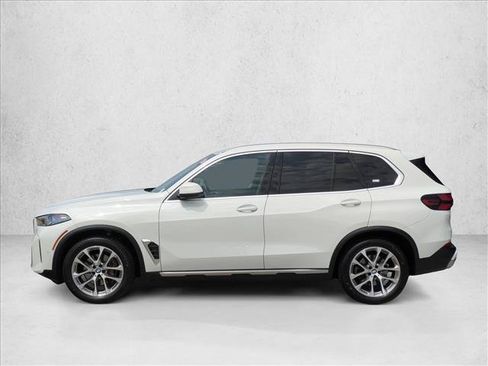 Used 2024 BMW X5 xDrive40i w/ Premium Package AWD/4WD image 9