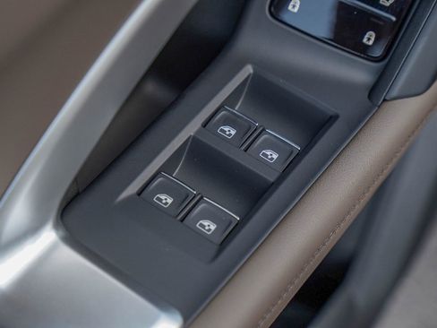 New 2025 Audi Q5 Premium image 16