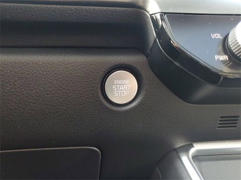 New 2026 Kia Carnival SX image 30