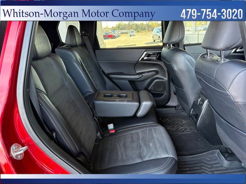 Used 2024 Mitsubishi Outlander SE image 35