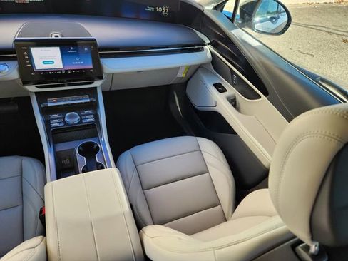 New 2026 Lincoln Nautilus Premier w/ Jet Appearance Package image 12