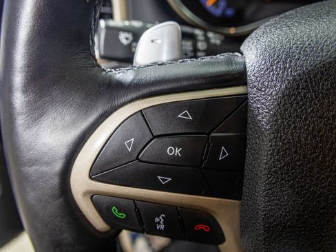 Used 2015 Jeep Grand Cherokee Limited image 34