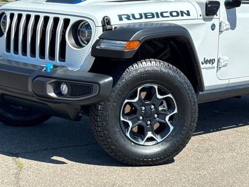 Used 2022 Jeep Wrangler Unlimited Rubicon 4xe image 3