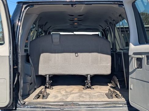 Used 2014 Ford E-350 and Econoline 350 XLT image 14