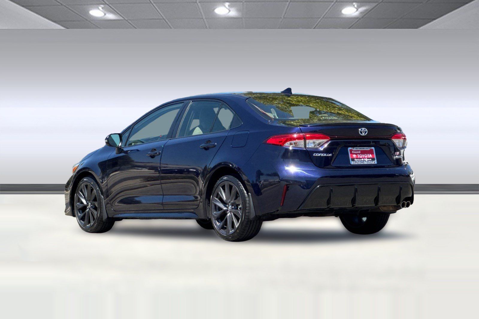 Certified 2024 Toyota Corolla SE FWD image 3