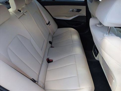 Used 2020 BMW 330i Sedan w/ Premium Package image 21