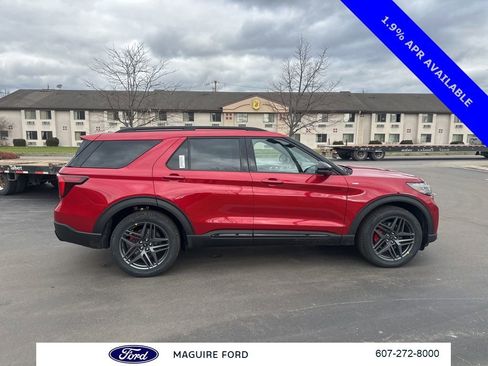 New 2026 Ford Explorer ST-Line w/ ST-Line Street Pack image 4
