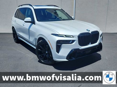 Used 2024 BMW X7 xDrive40i w/ M Sport Package AWD/4WD image 1