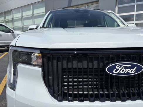 New 2026 Ford Maverick Lobo AWD/4WD image 23