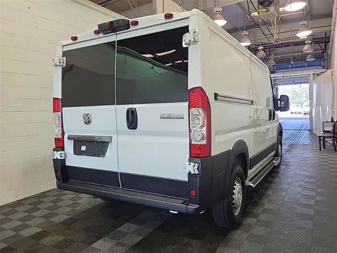 Used 2025 RAM ProMaster 2500 w/ U-Haul Equipment Group FWD image 10
